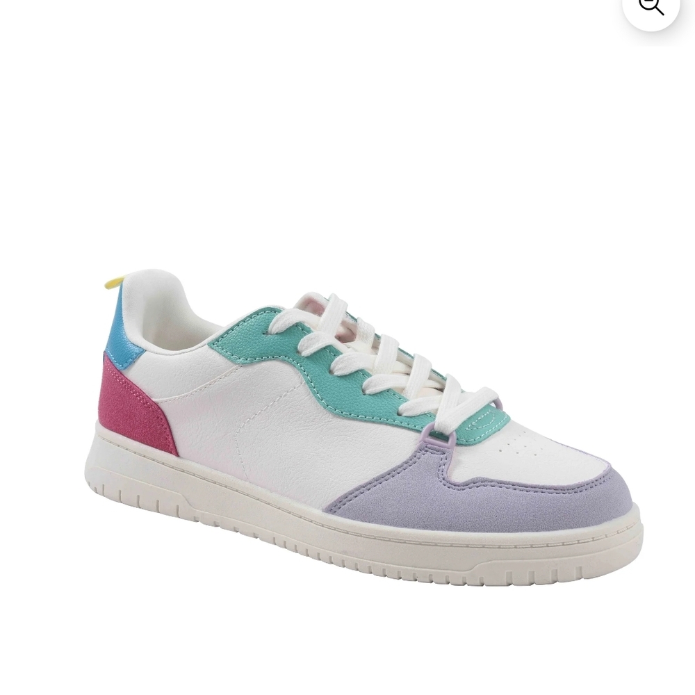 No Boundaries Women's Lace Up Court Sneakers Size 8 Lace Up. New